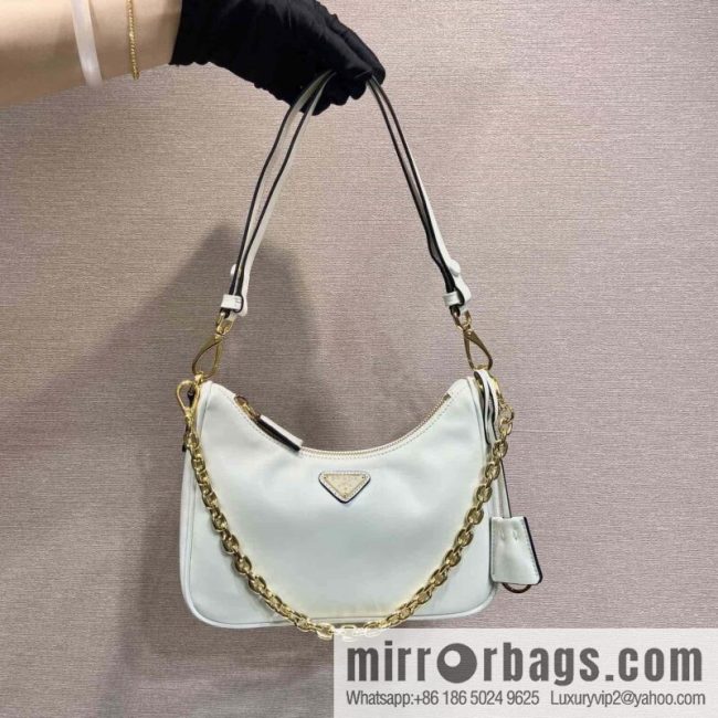 PRADA 🎉 New Hoho 🎉 1 BC 204B Hand Carry/Underarm Bag/Crossbody Bag
