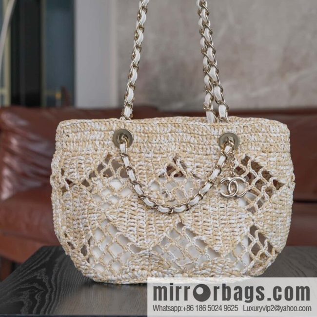 𝐂𝐡𝐚𝐧𝐞𝐥 𝟮𝟰 CoCo Beach Straw Shopping Bag 🛍️ S