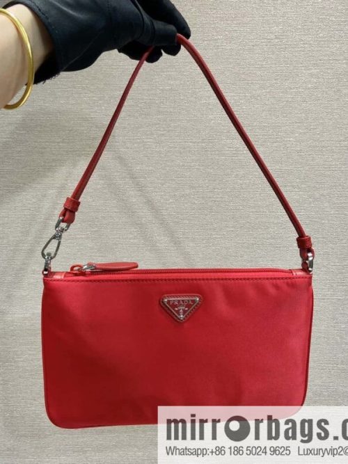 PRADA 🎉 new armpit bag 🎉 1NI545 🎉🎉 red