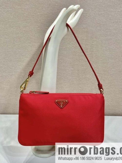 PRADA new armpit bag 🎉🎉 1NI545/K gold new 🎉🎉 red