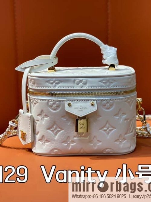 [Original order boutique] M25129 white, full leather embossed cosmetic bag series, variable size chip version M25219 white M25123 black, this Vanity small handbag.