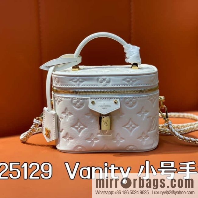 [Original order boutique] M25129 white, full leather embossed cosmetic bag series, variable size chip version M25219 white M25123 black, this Vanity small handbag.