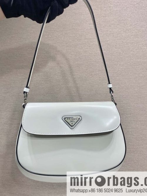 PRADA 🎉 new armpit bag 🎉 2022 new color medieval armpit bag 😘 1BD311