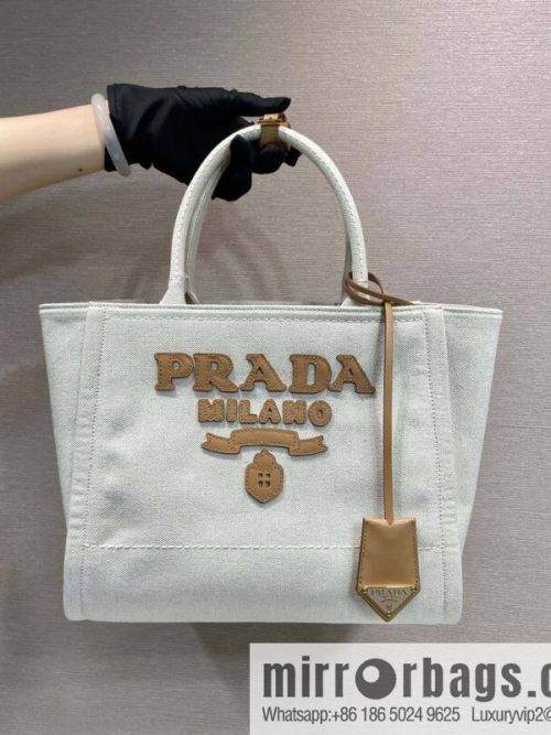 PRADA 🎉 new tote bag 🎉 1BG474