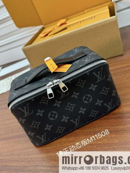 LV M11508 Toiletry Bag