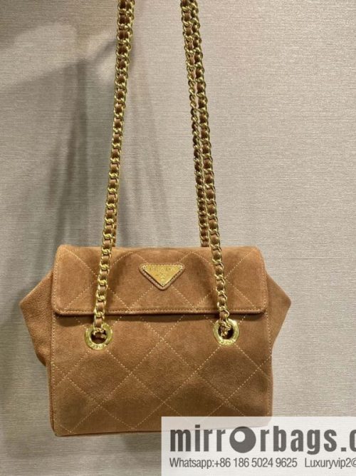 PRADA 🎉 🎉 1BD600 Suede