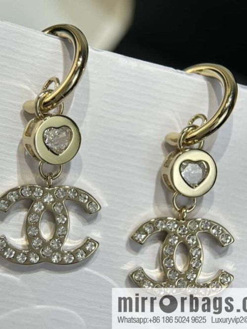 ❗️New ❗️ new ☑️ chanel c3 double c peach heart love stud earrings ☀️