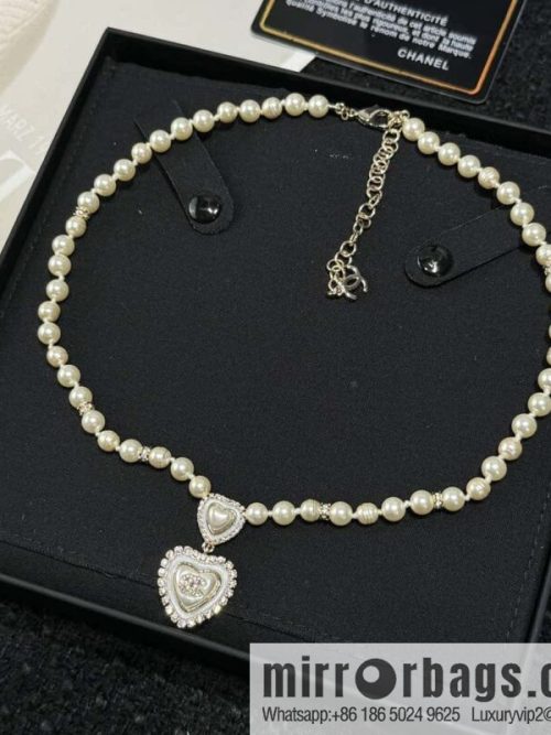 ☀️New ☑️ Chanel peach heart love pearl necklace