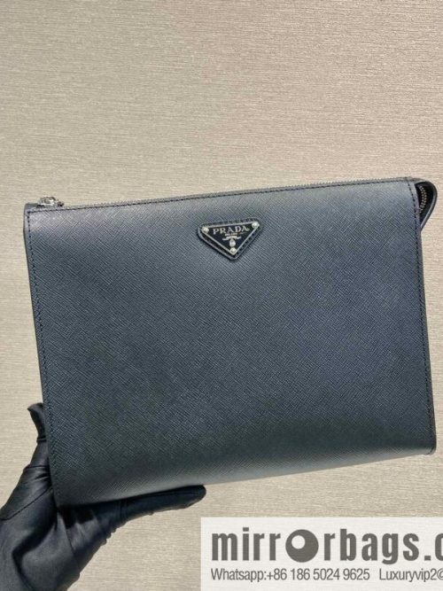PRADA 🎉 new men\'s handbag 🎉 2VF030 handbag
