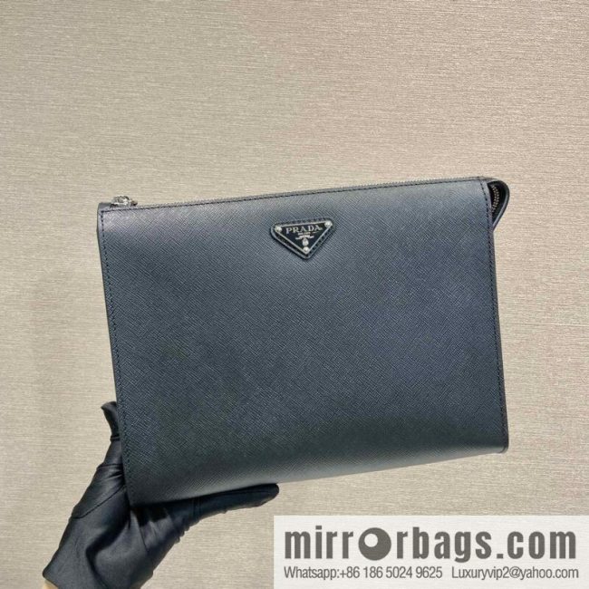 PRADA 🎉 new men\'s handbag 🎉 2VF030 handbag