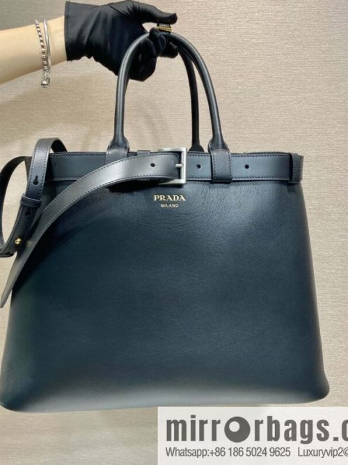 PRADA 🎉 new men\'s 🎉 1BA419 plus size