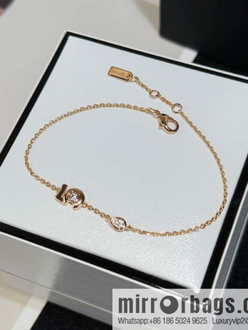 ❗️New ❗️☀️ New ☑️ Chanel COCO series 5 character bracelet ☀️