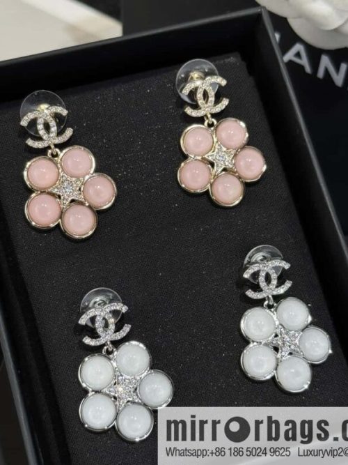 ❗️New ❗️☀️ new ☑️ chanel c2 double c snowflake stud earrings ☀️