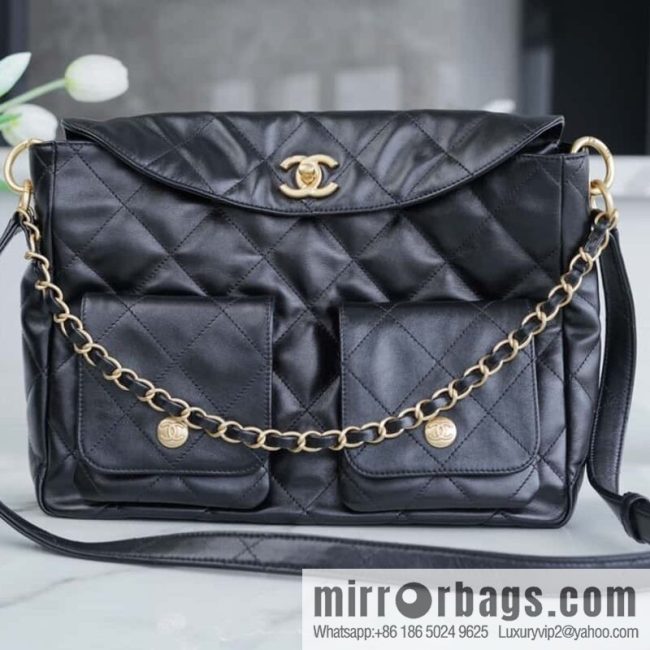 𝗖𝗛𝗔𝗡𝗘𝗟 𝟐𝟒𝐩 𝒉𝒐𝒃𝒐 messenger bag, large, black ◾️ AS4668