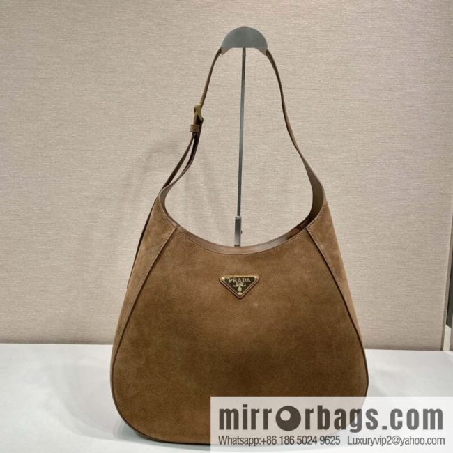 PRADA 🎉 Suede Cleo 🎉 1 BC 181 New oversized messenger bag