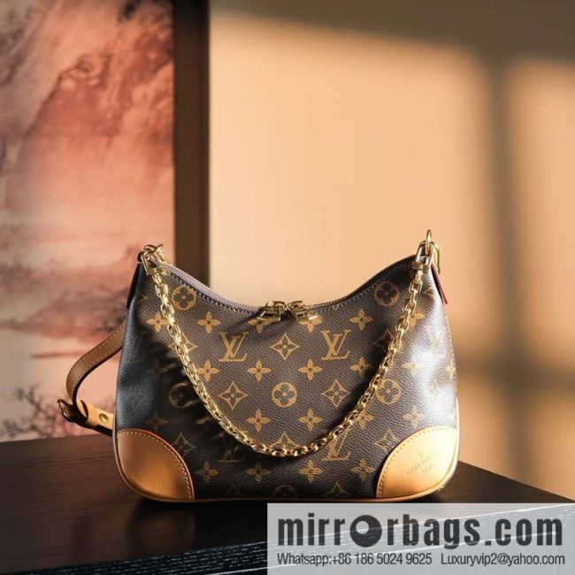 LV 𝐁𝐎𝐔𝐋𝐎𝐆𝐍𝐄 chip diamond beating horn series #M