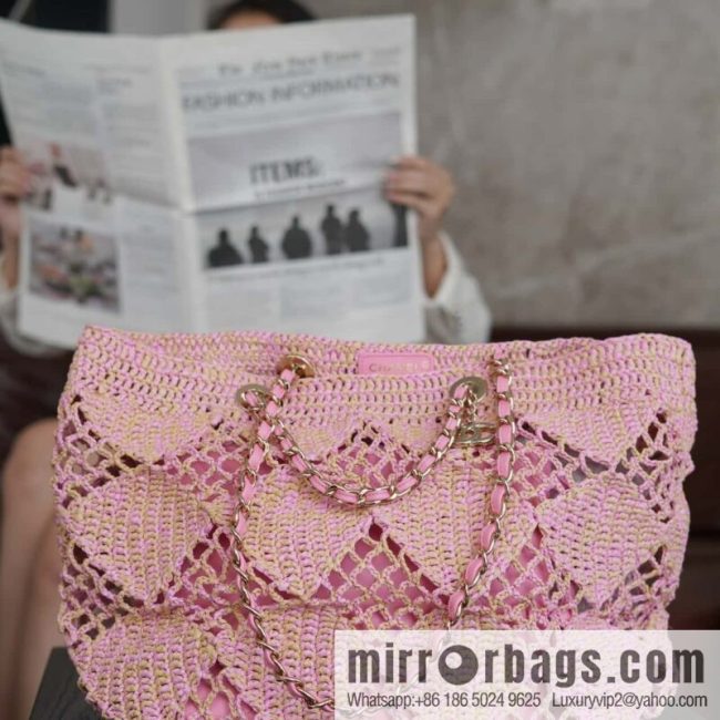 𝐂𝐡𝐚𝐧𝐞𝐥 𝟮𝟰 CoCo Beach Straw Shopping Bag 🛍️ Large, Pink AS4576