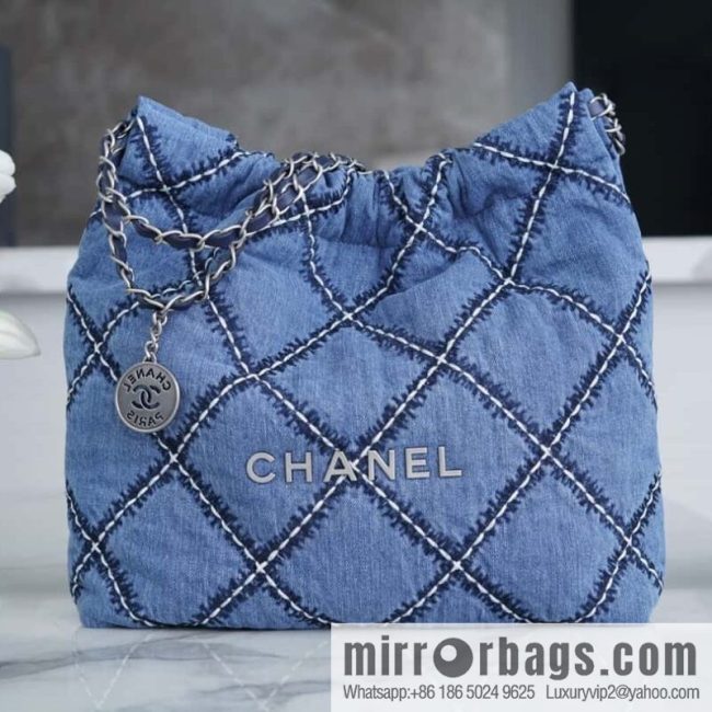 𝗖𝗛𝗔𝗡𝗘𝗟 𝟐𝟒𝐩 spring and summer new denim bag small AS3260