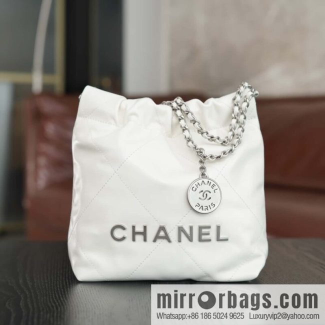 𝐂𝐇𝐀𝐍𝐄𝐋 23S 22Mini bag silver, genuine leather AS3980