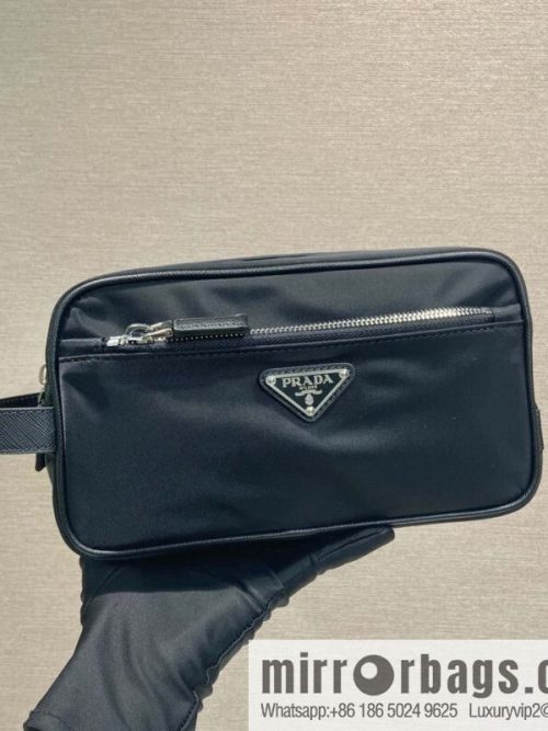 PRADA 🎉 new wash handbag 🎉 2NA819 storage bag