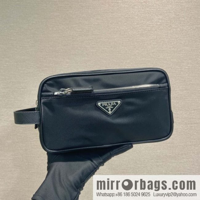 PRADA 🎉 new wash handbag 🎉 2NA819 storage bag