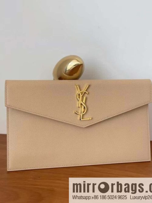 YSL 𝑼𝒑𝒕𝒐𝒘𝒏_ Caviar Clutch 565739 apricot