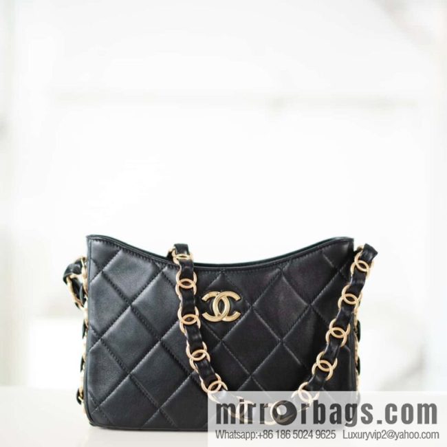 𝐂𝐇𝐀𝐍𝐄𝐋 24K thick chain Hobo black 🖤 AS5177 B18293 94305