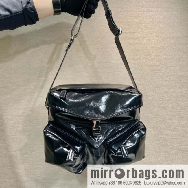 PRADA 🎉 new men\'s bag 🎉 2VD062 oil wax leather🎉🎉