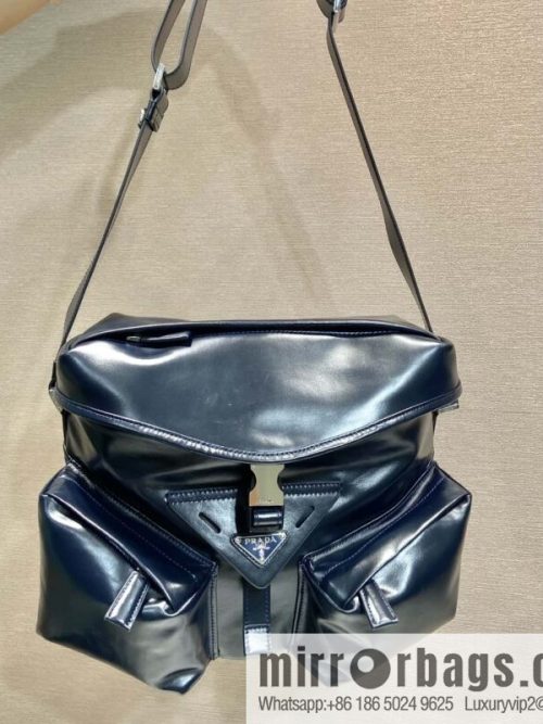 PRADA 🎉 new men\'s bag 🎉 2VD062 oil wax leather 🎉🎉 dark blue