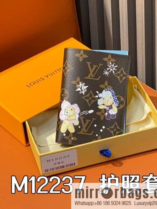 [Original order boutique] M12237 blue, Christmas model, new autumn and winter model, passport holder, passport cover M12219 red Candy Factory series