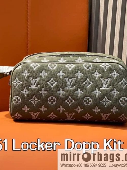 [Original order boutique] M12651 green silk screen printing, toilet bag cosmetic bag series Locker Dopp Kit toilet bag