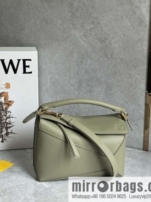 LOEWE Latest Practice Premium Eucalyptus Green Puzzle Shipping 🎉 0681