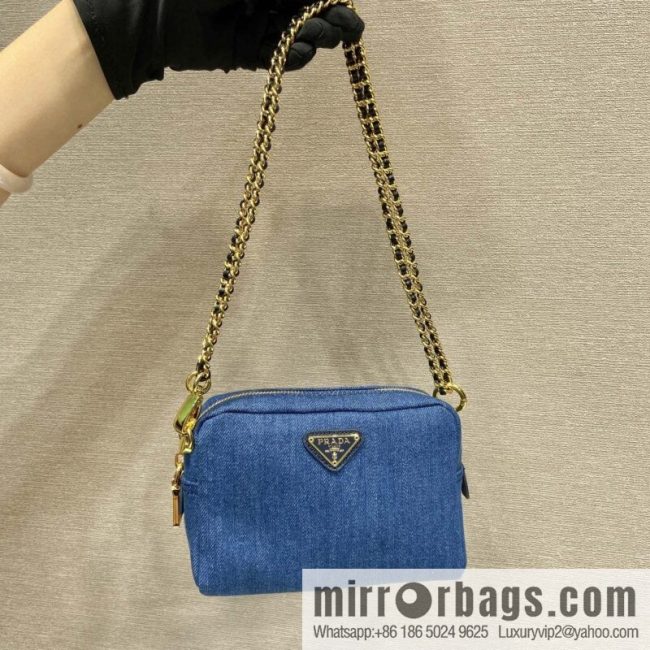 PRADA 🎉 medieval denim bag 🎉 1NS696 L🎉🎉