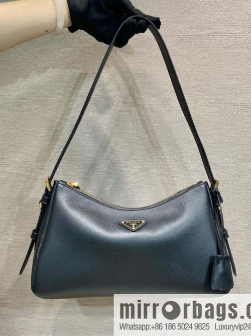 PRADA 🎉 new Aimee armpit bag 🎉 1BC229 small 🎉🎉 black