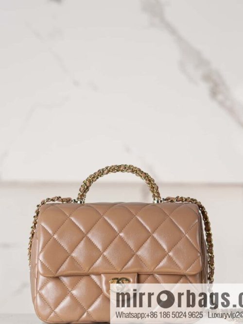 𝐂𝐇𝐀𝐍𝐄𝐋 𝟐𝟒𝐛 Flap New Coarse Chain Handle, Milk Tea Apricot, Large AS5043