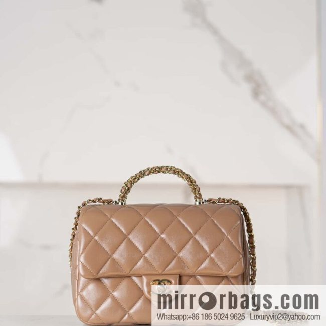 𝐂𝐇𝐀𝐍𝐄𝐋 𝟐𝟒𝐛 Flap New Coarse Chain Handle, Milk Tea Apricot, Large AS5043