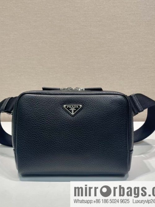 PRADA 🎉 new breast bag 🎉 2VH181 large🎉🎉