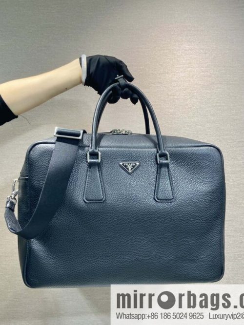 PRADA 🎉 new briefcase 🎉 2VE339 extra large🎉🎉