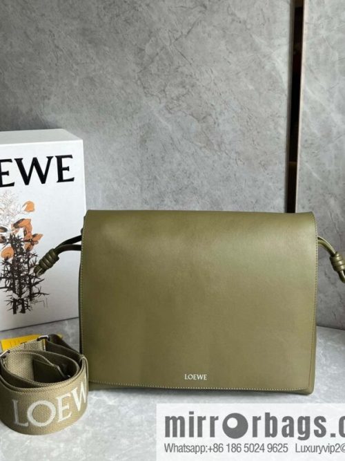 LOEWE Luo Jia 🌟 glossy soft cow leather Flamenco satchel messenger bag 0901 green