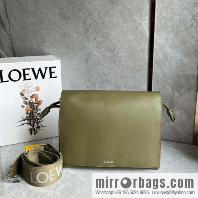 LOEWE Luo Jia 🌟 glossy soft cow leather Flamenco satchel messenger bag 0901 green