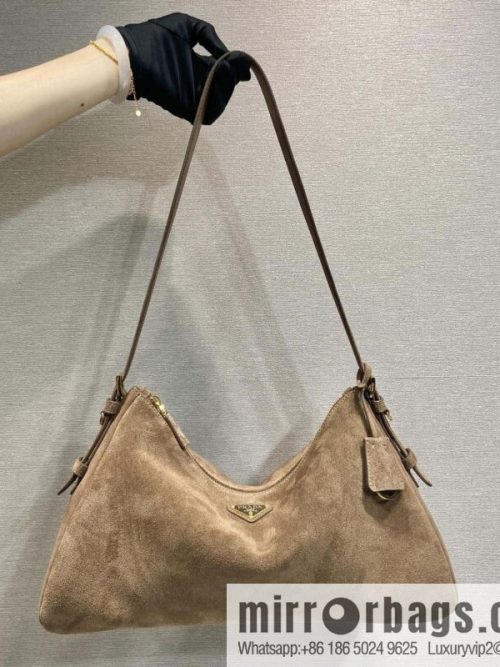 PRADA 🎉 new Aimee armpit bag 🎉 1BC228 fleece leather🎉🎉