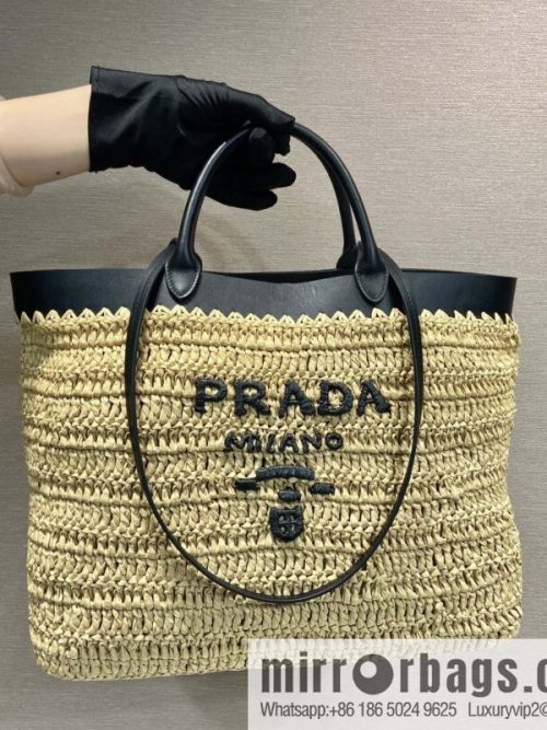 PRADA 🎉 new tote woven bag 🎉 1BG499 large🎉🎉