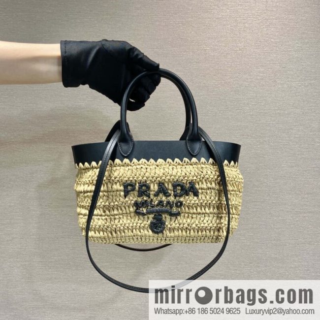 PRADA 🎉 new tote woven bag 🎉 1BG501 small🎉🎉