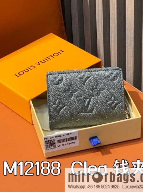 [Original order boutique] M12188 pearlescent gray full leather embossed, full leather two-fold wallet series Clea wallet