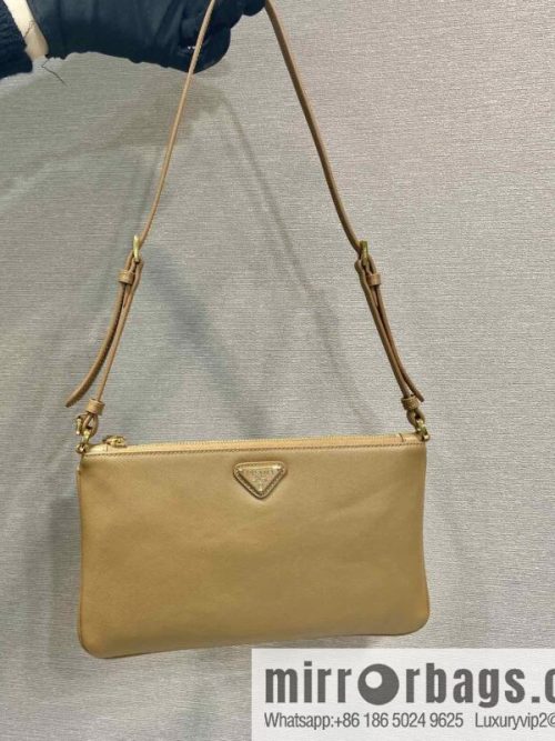 PRADA 🎉 new armpit bag 🎉 1NE545A calfskin/1BC238 🎉🎉 brown