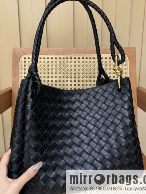 BV 𝙋𝙖𝙧𝙖𝙘𝙝𝙪𝙩𝙚 Large, Black 796571