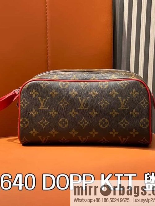 [Original order boutique] M12640 presbyopia red, toilet bag series DOPP KIT toilet bag