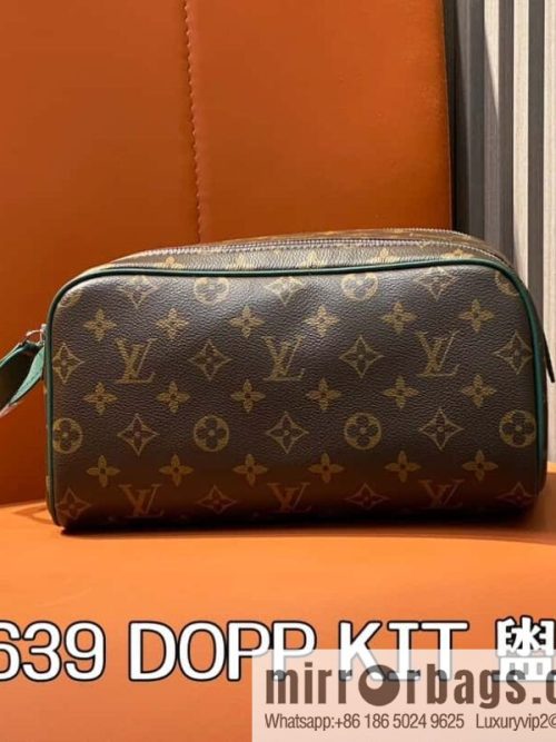 [Original order boutique] M12639 presbyopia green, toilet bag series DOPP KIT toilet bag