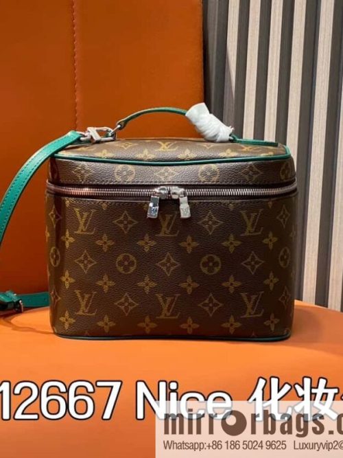 [Original order boutique] M12667 presbyopia green, medium cosmetic bag Nice cosmetic bag