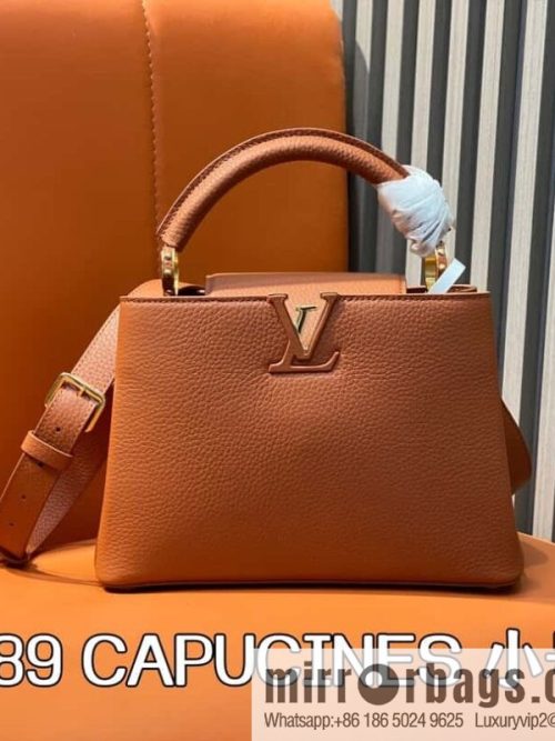 [Original order boutique] M25089 brown M24545 full leather cap that English series CAPUCINES small handbag